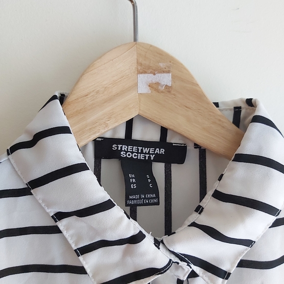 4/$25 Vertical stripes blouse, cold shoulder - Picture 4 of 7